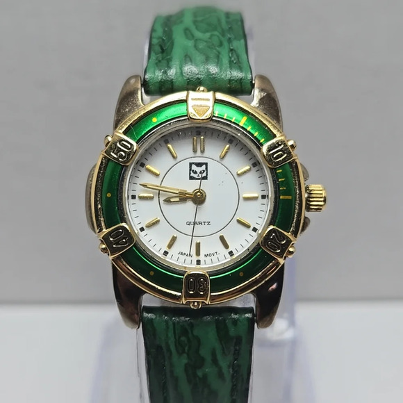 Womens Cosmopolitan Gold Green Tone Watch CL2271301 Water Resistant Leather Band - Picture 1 of 11